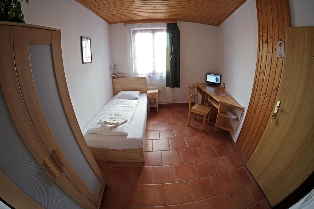 Hotel Kreta Kutná Hora Extérieur photo