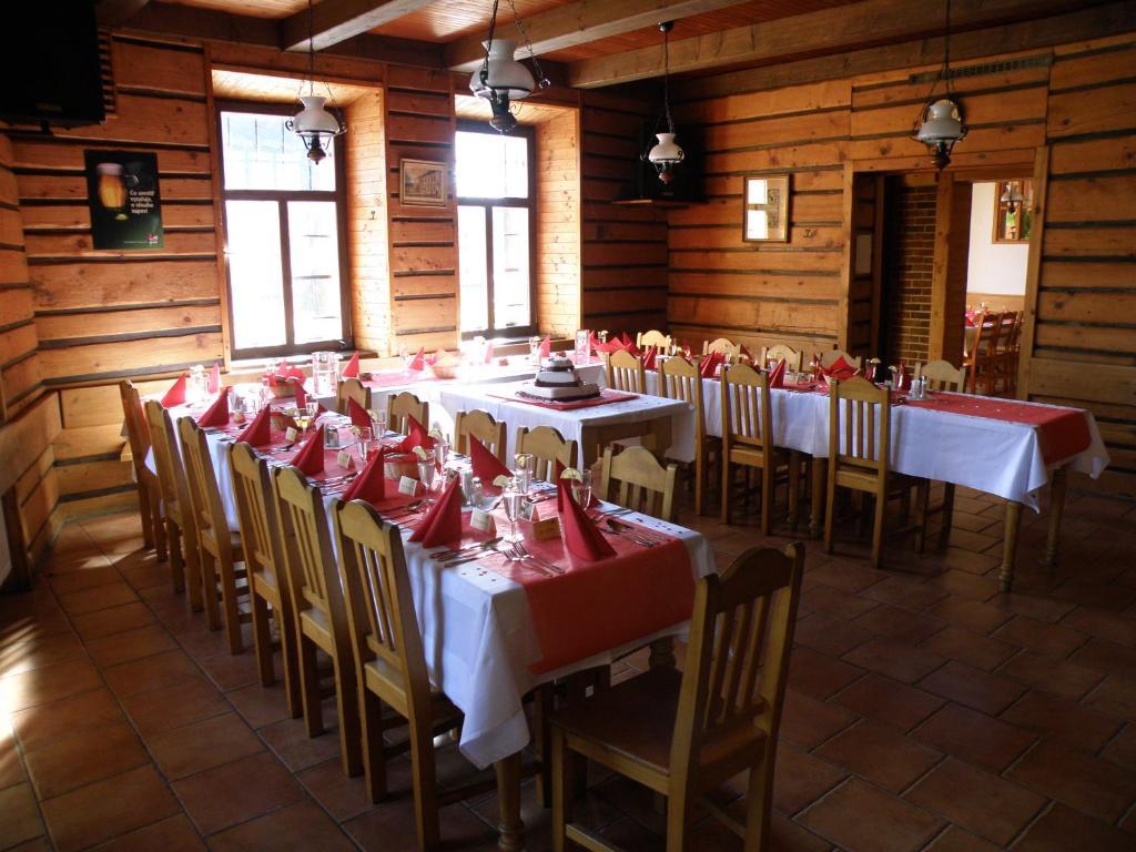 Hotel Kreta Kutná Hora Extérieur photo