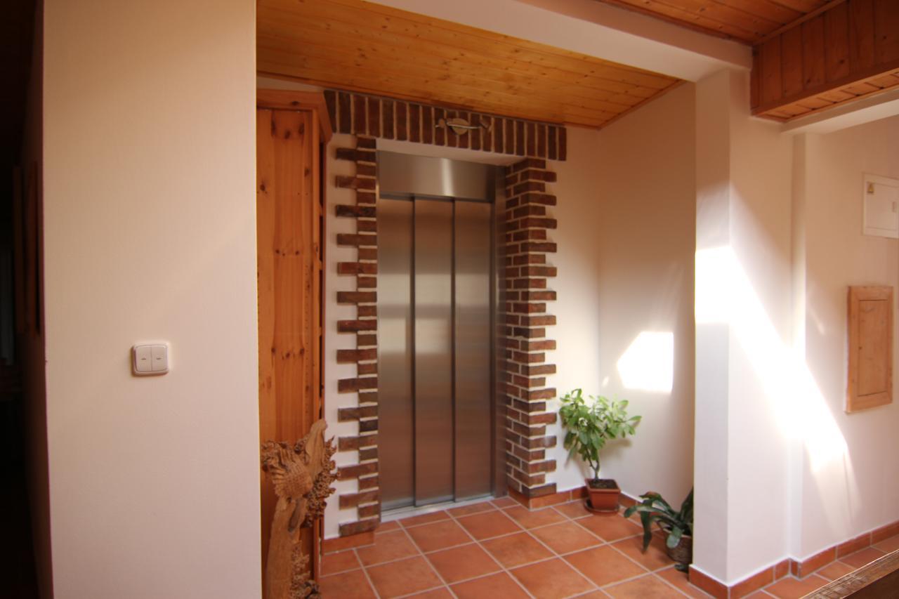 Hotel Kreta Kutná Hora Extérieur photo